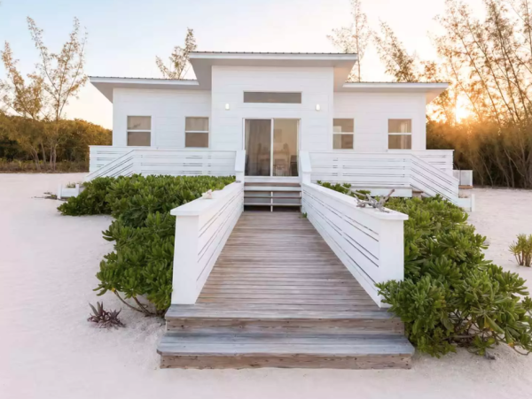 Exclusive Off-Grid Island Retreat in The Bahamas - Luxury Getaway